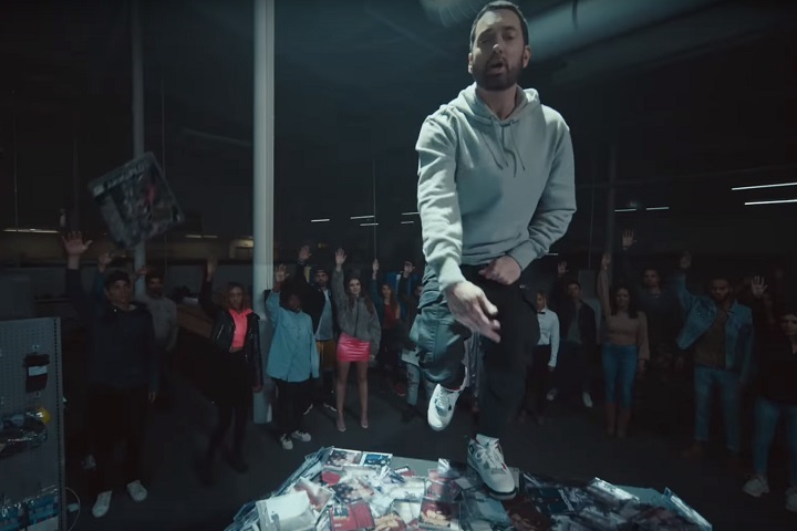 Eminem-Godzilla-video-photo