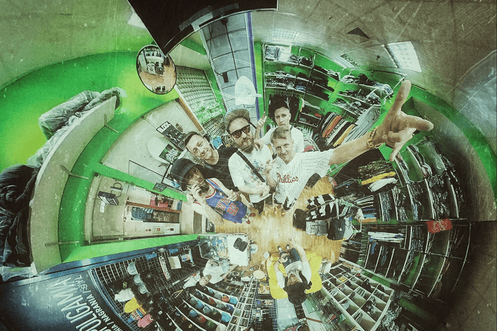 Nie-fristajluj-do-mnie-proszą-Bartek-Koko-i-Tobik