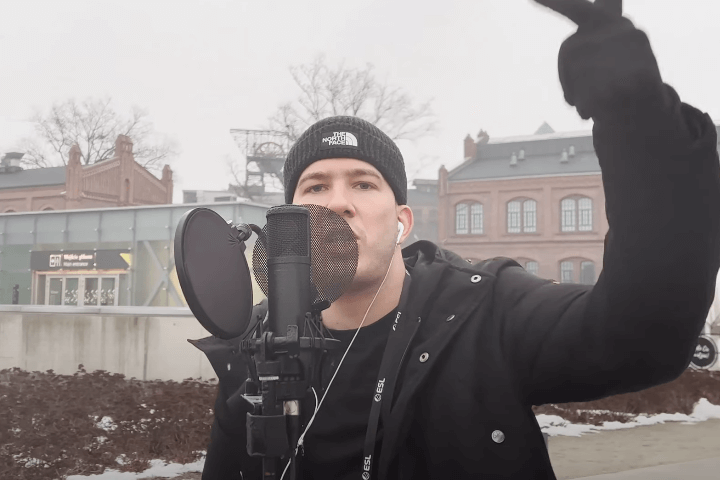 Flint-prezentuje-21-odcinek-z-serii-Studio-wszędzie