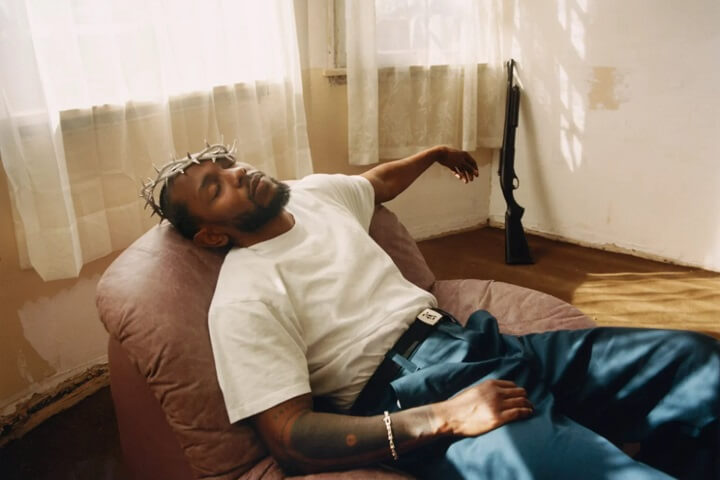 Kendrick Lamar triumfuje na 2023 BET Hip Hop Awards.