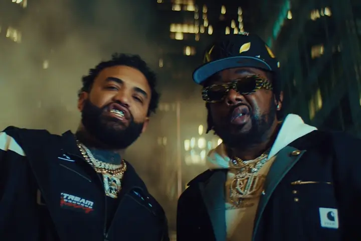 Joyner Lucas i Conway the Machine w klipie do numeru Sticks & Stones z albumu Not Now, I’m Busy.