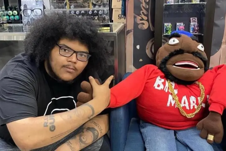 Oczywiście-że-AFRO-jest-Next-2-Shine