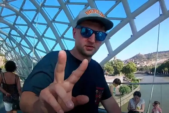 Minozaur-i-Boroproduct-robią-FRUUU-po-jedenastu-krajach