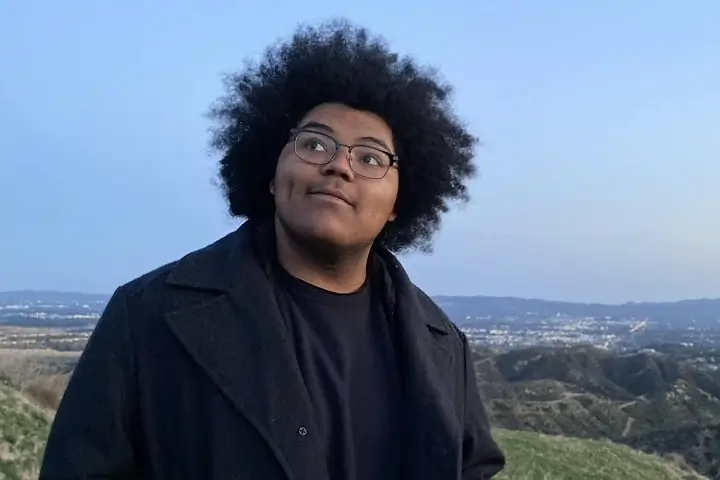 A-F-R-O-wypuścił-sequel-epki-AFRODEEZEAK