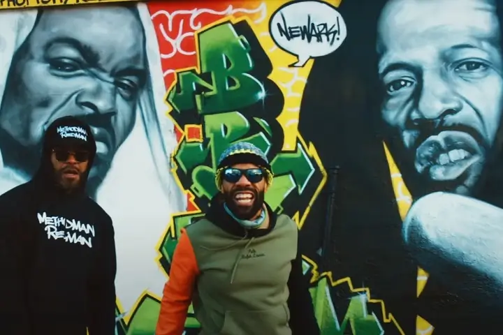 Redman & Method Man w klipie do utworu Lalala z albumu Muddy Waters Too.