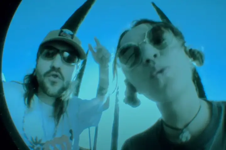 Guaguo-i-Tadżifi-stawiają-BABYSTEPS