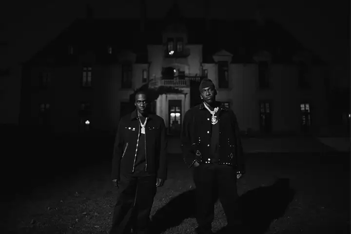 Clipse w klipie do utworu So Be It z albumu Let God Sort Em Out