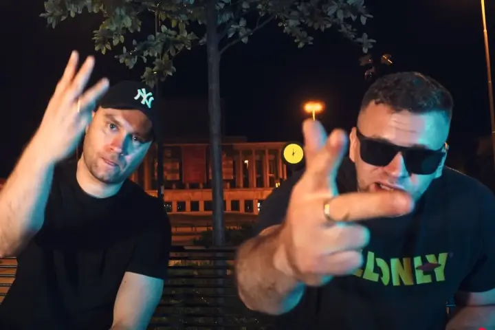 Szept-doniósł-nam-o-premierze-albumu-Tuwima-i-Qzyna