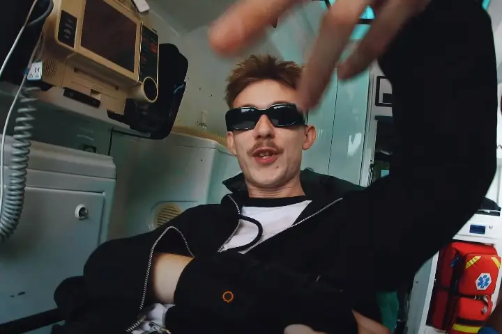 VBS-wyszedł-ze-szpitala-i-dał-POGOTOWIE-FREESTYL3