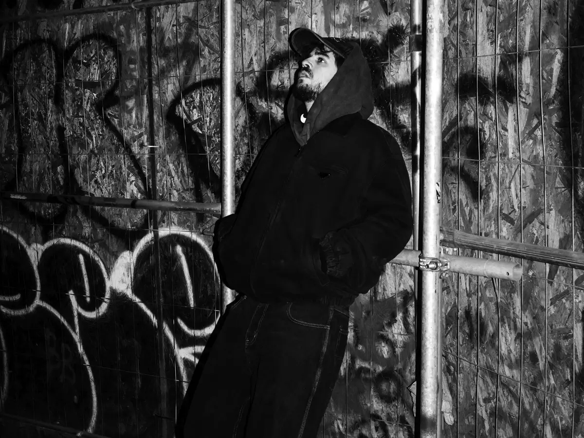 Taco Hemingway - LATARNIE WSZĘDZIE DAWNO ZGASŁY - fot. Karol Grygoruk