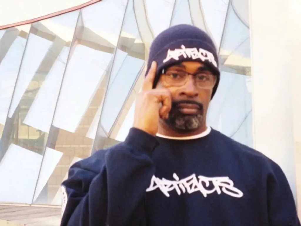 El Da Sensei promuje reedycję The Unusual podwójnym klipem