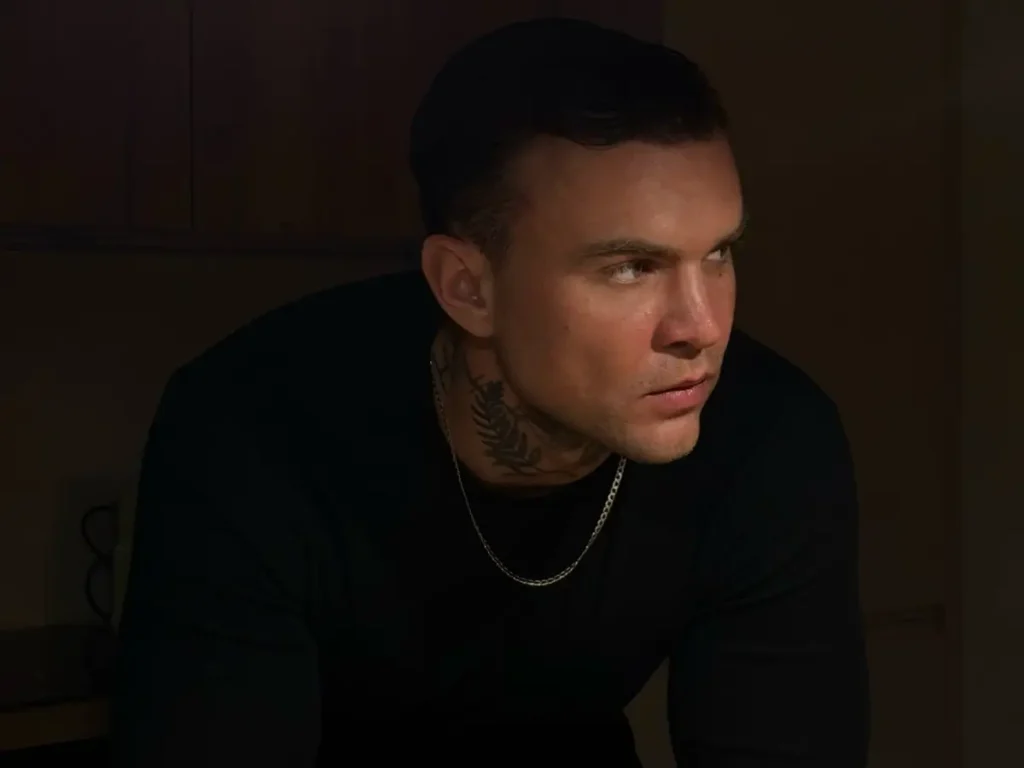 Sarius udostępnia utwór Nie Będę Inny z płyty Projekcje.