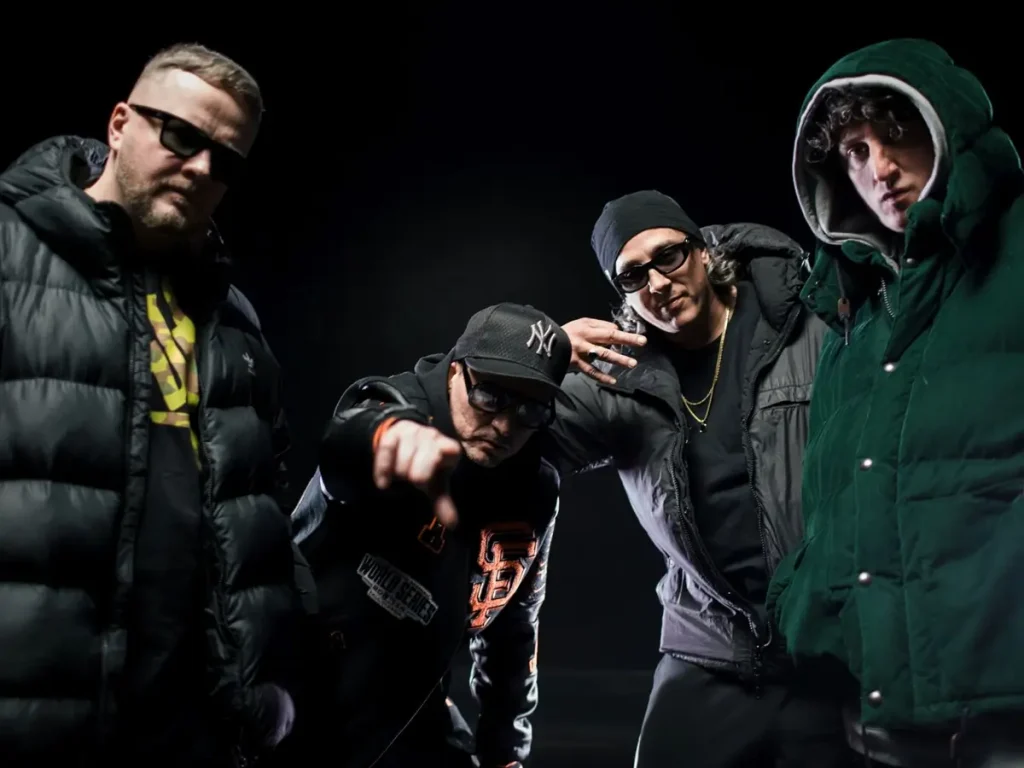 JWP/BC singlem Jadę zapowiadają album pt. JWP KREW