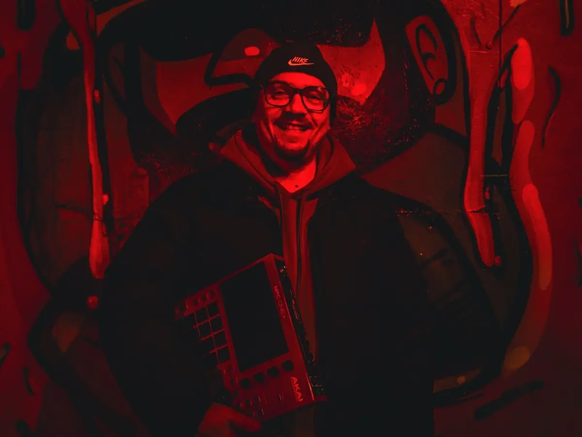 TOMEK BENT wypuścił na wolność KOTA W BITACH