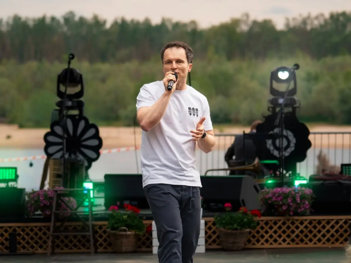 Kamil Pivot przypomina przestrogi dziadka w numerze Św. Jan (czerwiec)
