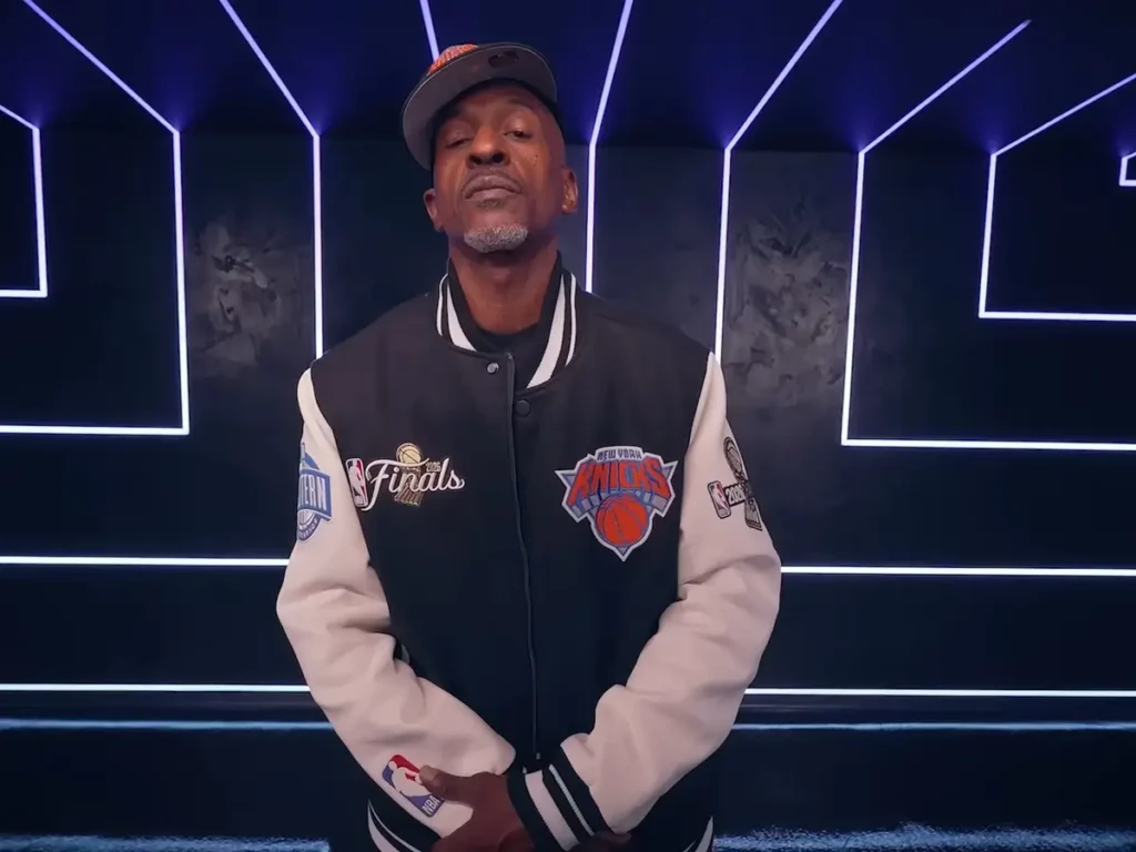 Rakim w klipie do utworu pt. A Different Kind